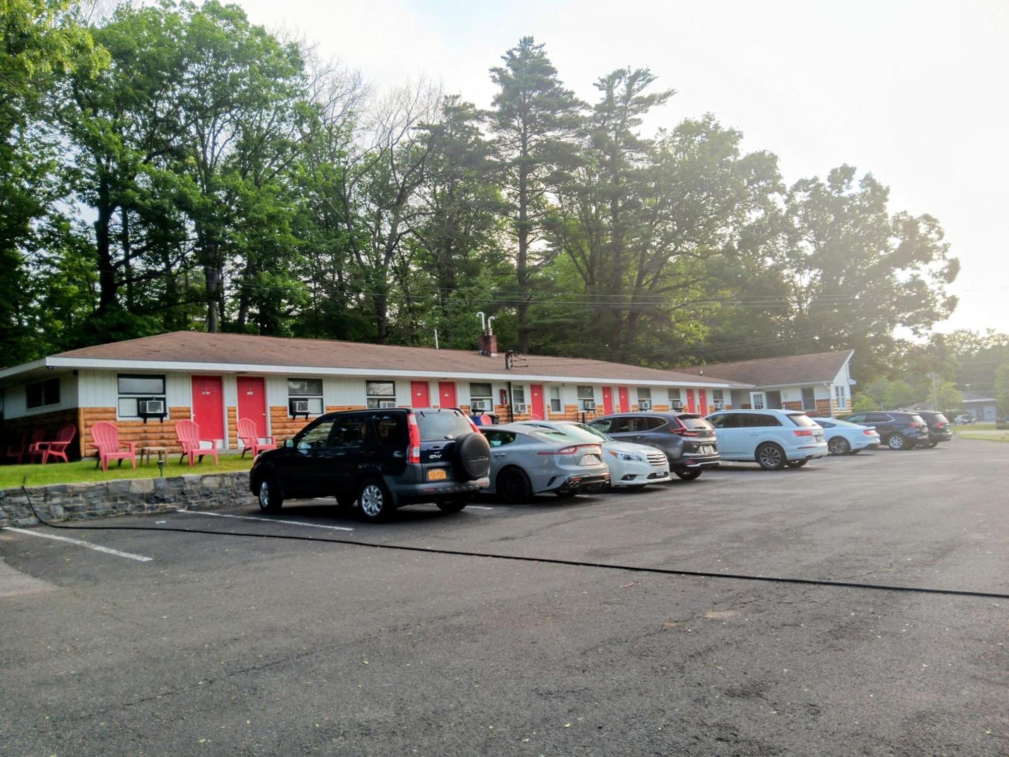 Robin Hood Motel サラトガスプリング エクステリア 写真