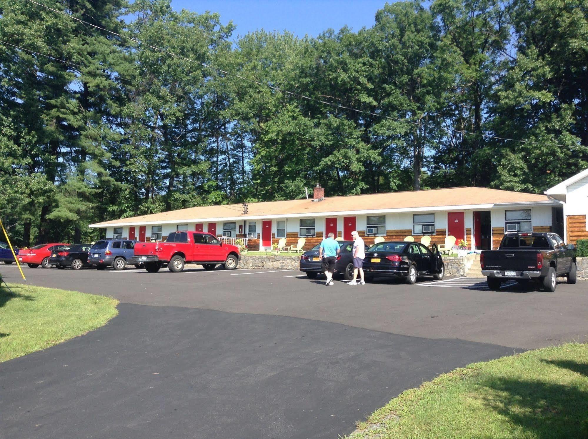 Robin Hood Motel サラトガスプリング エクステリア 写真